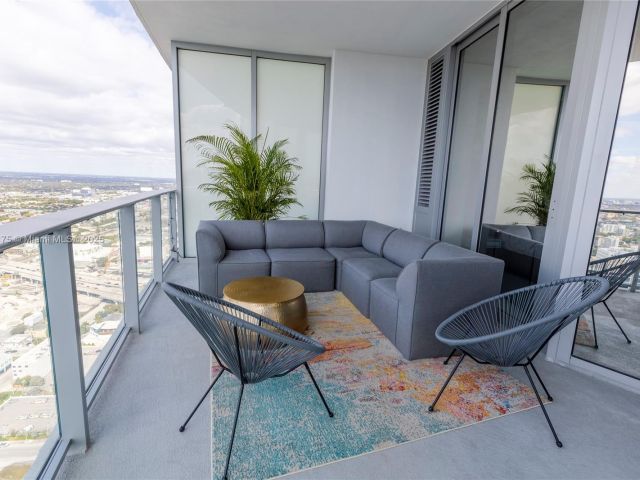 Продажа квартиры #4410 - фото 6095550