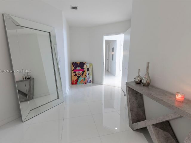 Продажа квартиры #4410 - фото 6095555