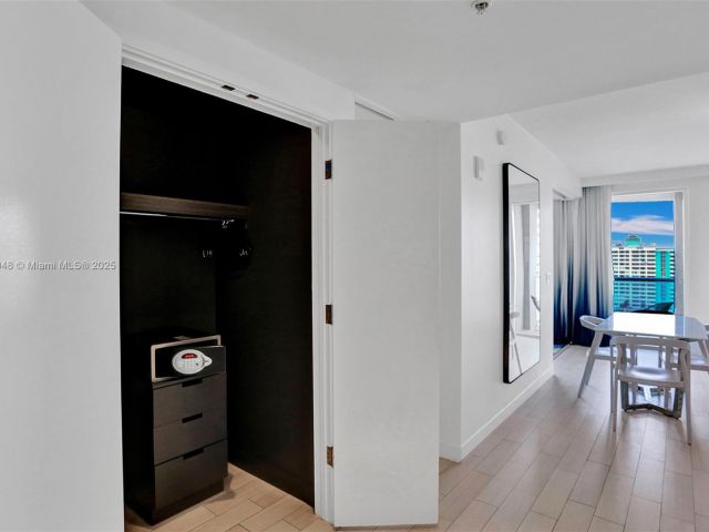 Продажа квартиры #1208 - фото 6095889