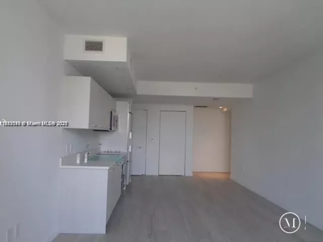 Продажа квартиры #2709 - фото 6096993