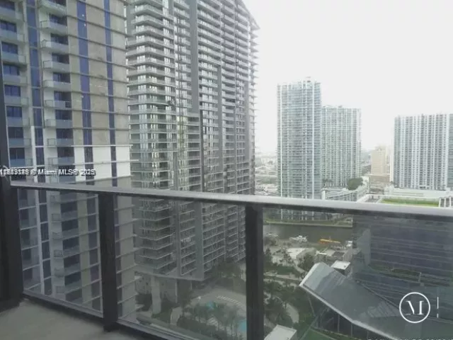 Продажа квартиры #2709 - фото 6096998