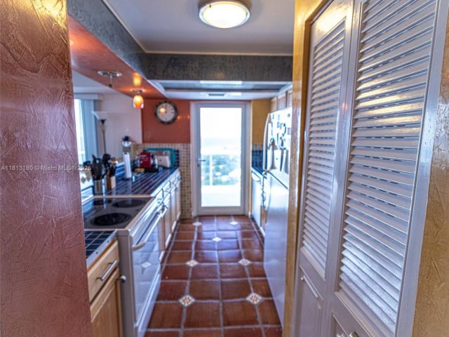 Продажа квартиры #1801 - фото 6099383