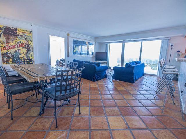 Продажа квартиры #1801 - фото 6099385