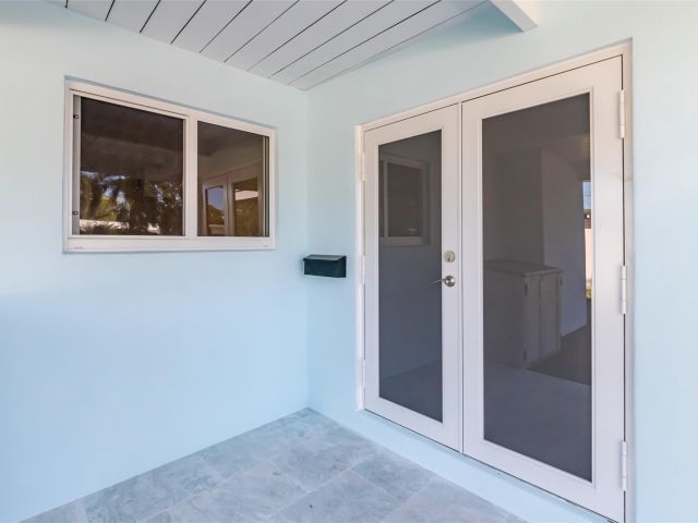 Продажа дома по адресу 1270 NE 26th Ter - фото 6135478