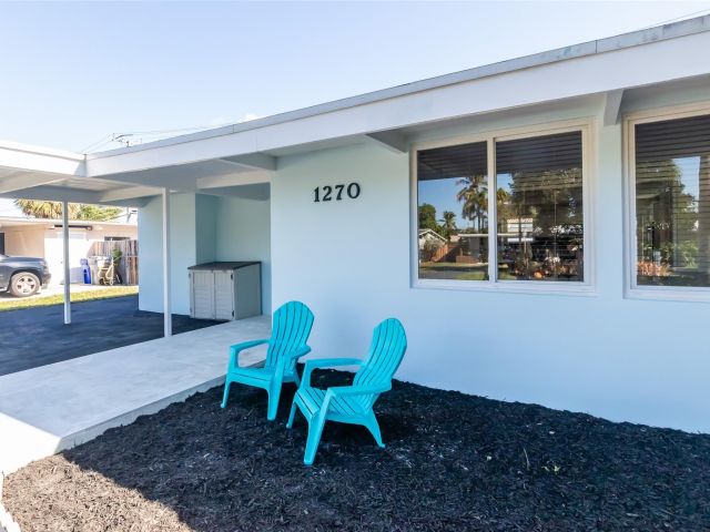 Продажа дома по адресу 1270 NE 26th Ter - фото 6135479