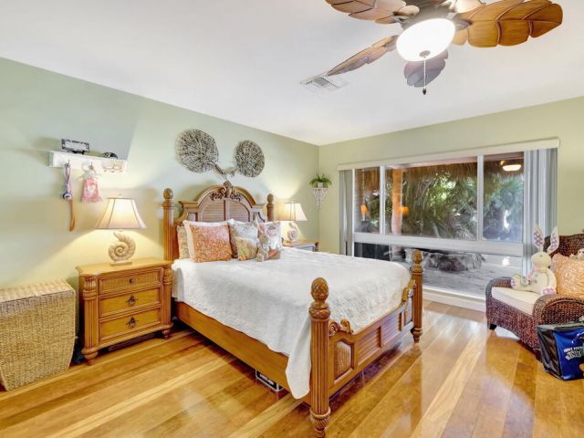 Продажа дома по адресу 2360 SE 7th Drive - фото 6762697