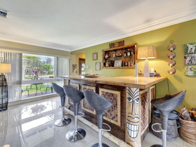 Продажа дома по адресу 2360 SE 7th Drive - фото 6762705