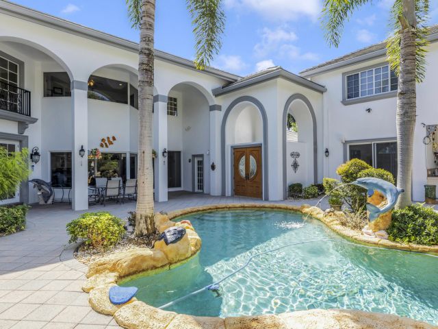 Продажа дома по адресу 6175 NW 32nd Avenue - фото 6113403