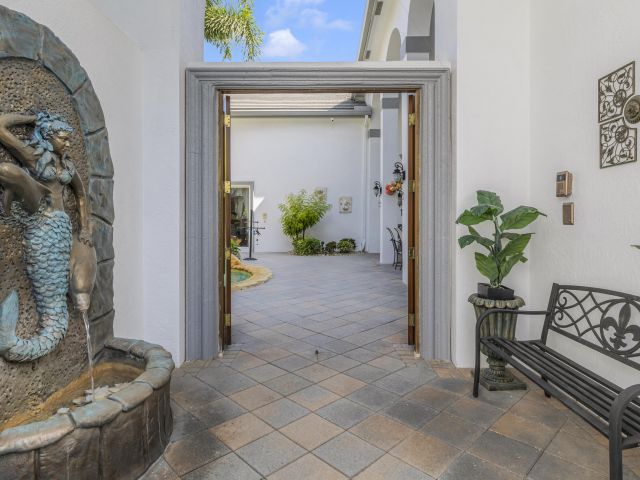 Продажа дома по адресу 6175 NW 32nd Avenue - фото 6113405