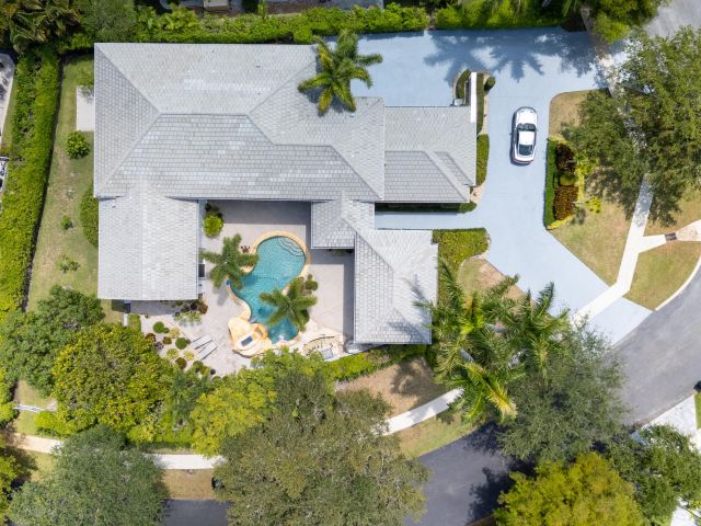 Продажа дома по адресу 6175 NW 32nd Avenue - фото 6113411