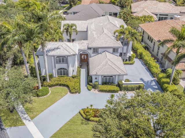 Продажа дома по адресу 6175 NW 32nd Avenue - фото 6113413