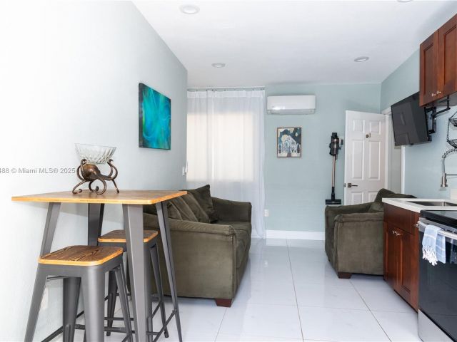 Продажа дома по адресу 3134 Carter St - фото 6097617