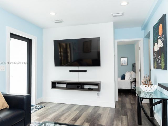 Продажа дома по адресу 3134 Carter St - фото 6097629