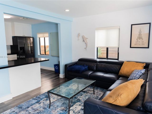 Продажа дома по адресу 3134 Carter St - фото 6097632