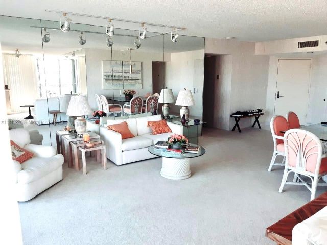 Продажа квартиры #3001 - фото 6119655