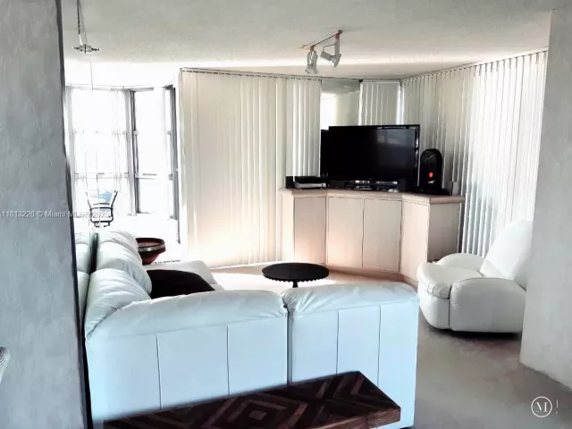 Продажа квартиры #3001 - фото 6119654