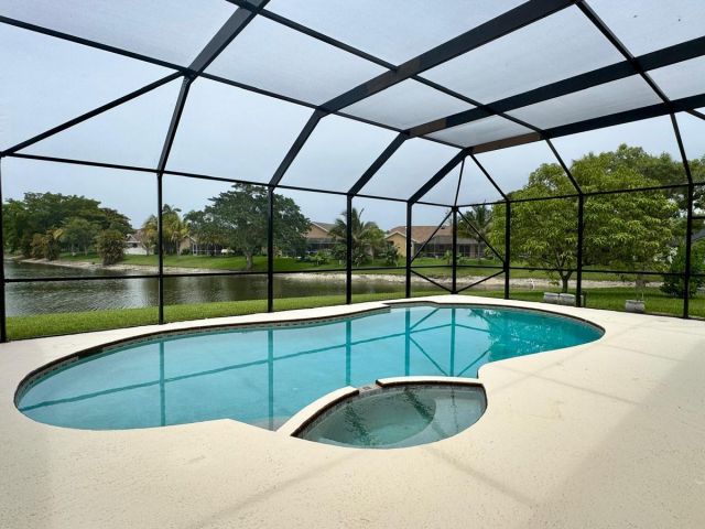 Продажа дома по адресу 22544 Sawfish Terrace - фото 6137101