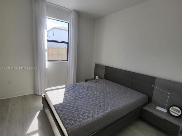 Дом в аренду по адресу  - фото 6133621