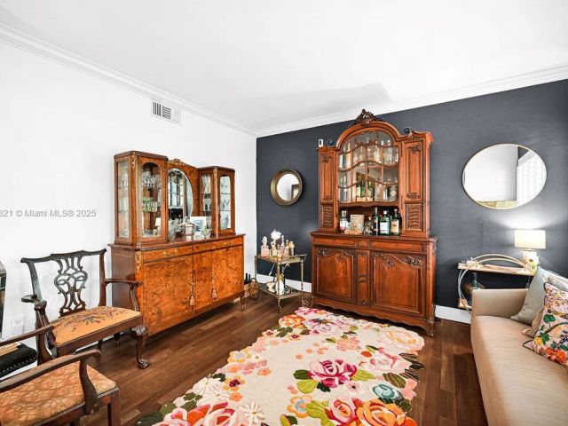 Продажа дома по адресу 1450 Ortega Avenue - фото 6158638