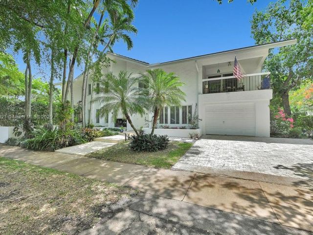 Продажа дома по адресу 1450 Ortega Avenue - фото 6158649