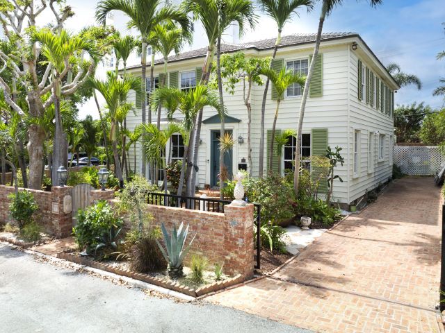 Продажа дома по адресу 284 Queens Court - фото 6135403