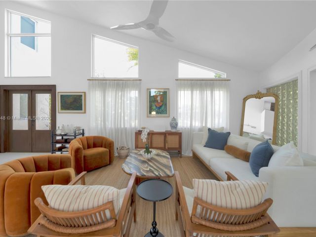 Продажа дома по адресу 6320 Dolphin Dr - фото 6101499