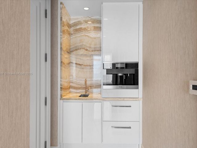 Продажа квартиры #3004 - фото 6107768