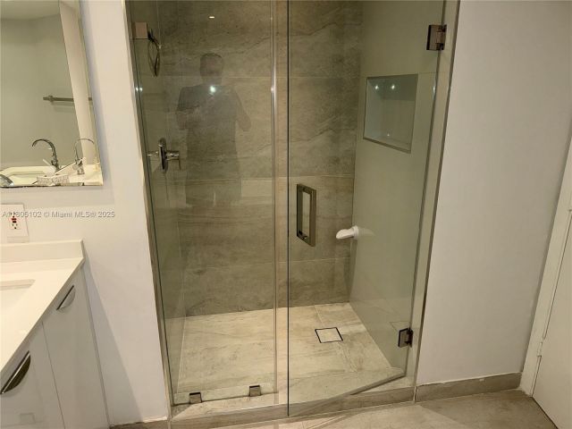 Квартира в аренду номер2412 - фото 6110763