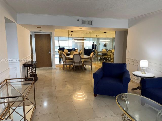 Квартира в аренду номер2412 - фото 6110772