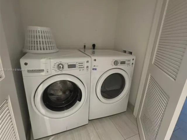 Продажа квартиры #R1707 - фото 6107009