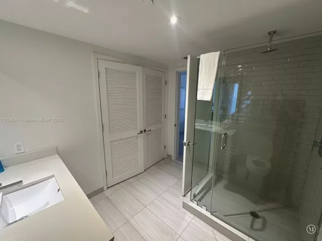 Продажа квартиры #R1707 - фото 6107010