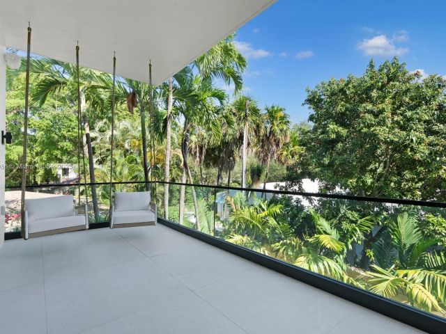 Продажа дома по адресу 4010 Park Ave - фото 6148465