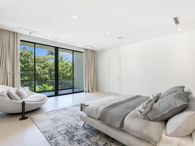 Продажа дома по адресу 4010 Park Ave - фото 6148470