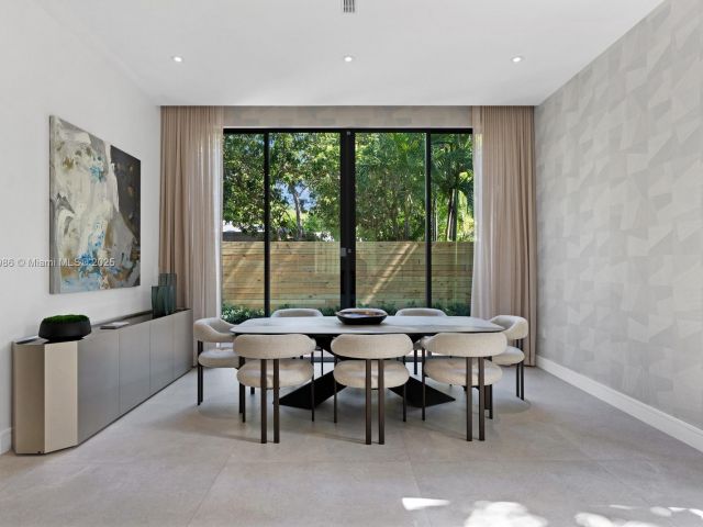 Продажа дома по адресу 4010 Park Ave - фото 6148476