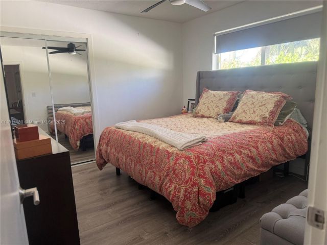 Продажа дома по адресу 220 NW 130th Ave - фото 6110107