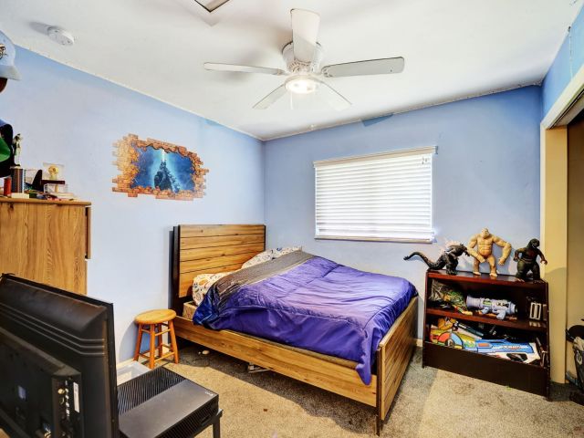 Продажа дома по адресу 1260 SW 17th Street - фото 6216378