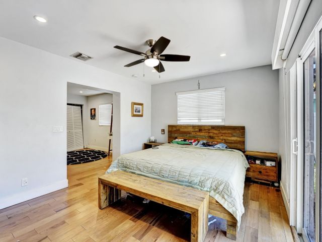 Продажа дома по адресу 1260 SW 17th Street - фото 6216387