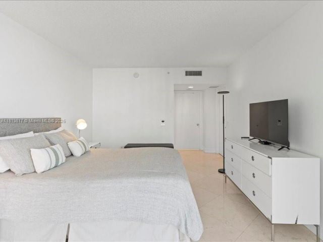 Продажа квартиры #1007 - фото 6106131