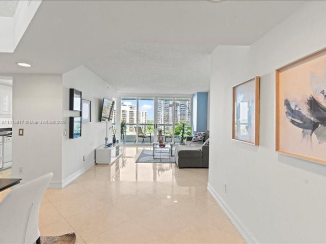 Продажа квартиры #1007 - фото 6106138