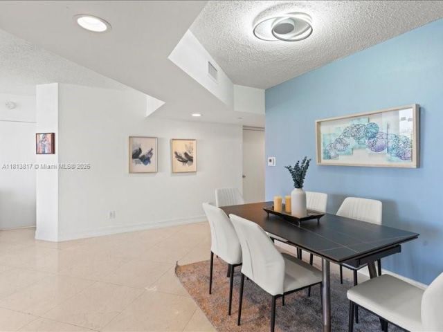 Продажа квартиры #1007 - фото 6106139