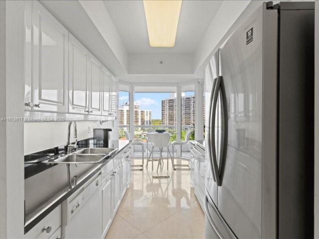 Продажа квартиры #1007 - фото 6106147