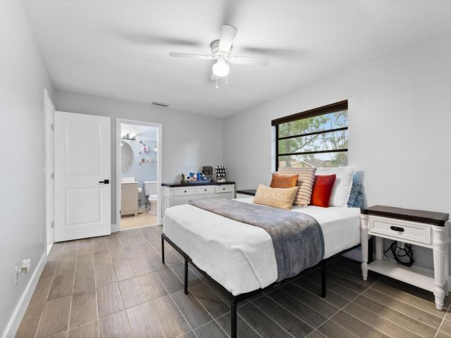 Продажа дома по адресу 4501 N Australian Avenue - фото 6115942