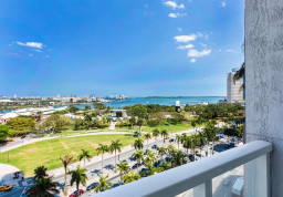 Квартира #2002