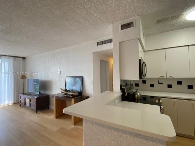 Продажа квартиры #1274S - фото 6112504