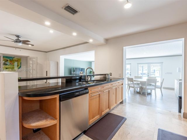 Дом в аренду по адресу 1430 Stillwater Dr 1430 - фото 6105477