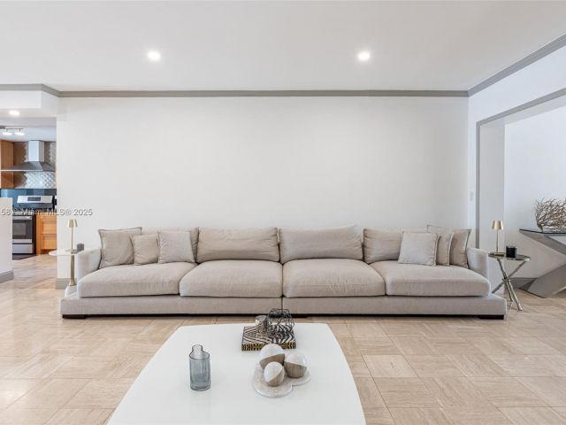 Дом в аренду по адресу 1430 Stillwater Dr 1430 - фото 6105481