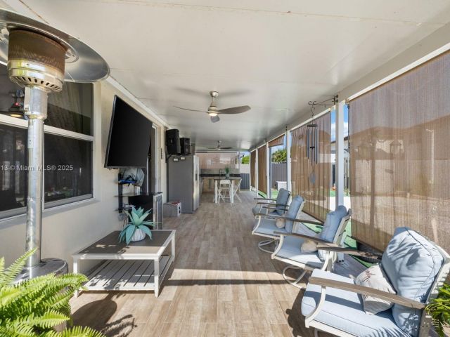 Продажа дома по адресу 11501 SW 228th Ln - фото 6104138