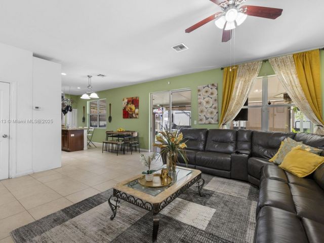 Продажа дома по адресу 11501 SW 228th Ln - фото 6104144