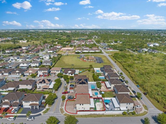 Продажа дома по адресу 11501 SW 228th Ln - фото 6104147