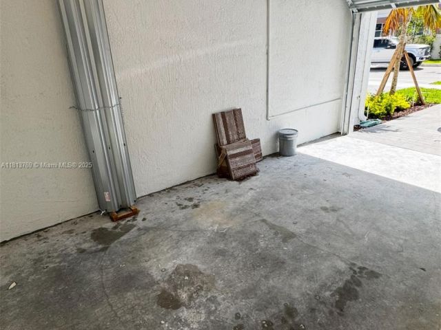 Дом в аренду по адресу 136 SW 184 WAY 136 - фото 6104910